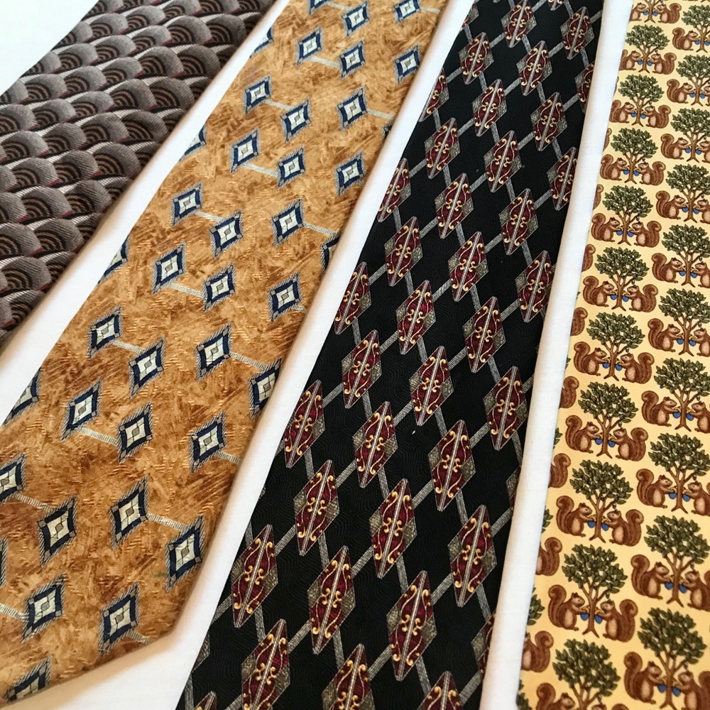Set of 4 Men’s Ties in great condition.